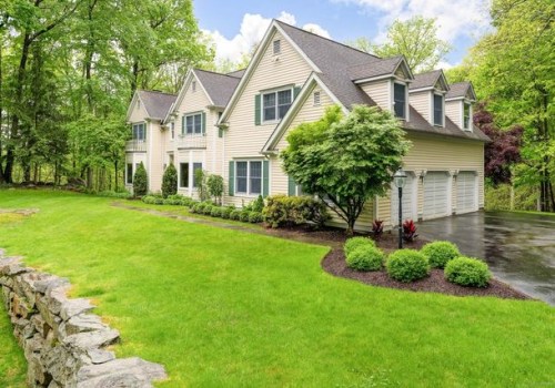 Navigating the Essentials of Closing Costs in Weston, CT Real Estate